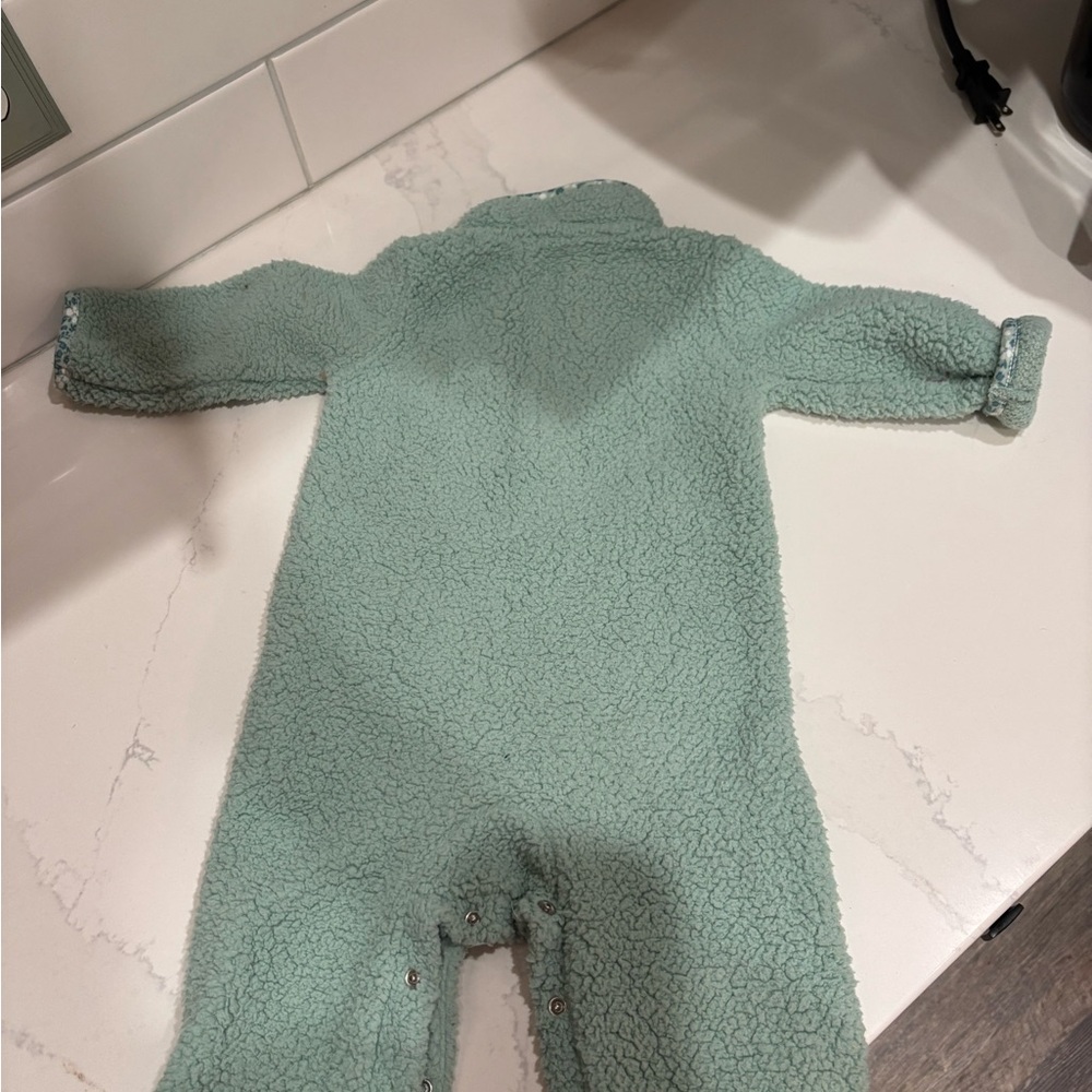 Carter's Baby girl Fleece Bodysuit - Picture 3 of 3